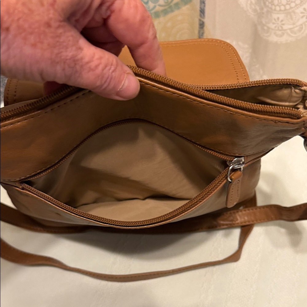 Giani Bernini Napa Leather Venice Crossbody Bag - Picture 6 of 6